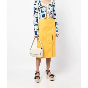 STAUD ACUTE SHOULDER BAG IN CREAM